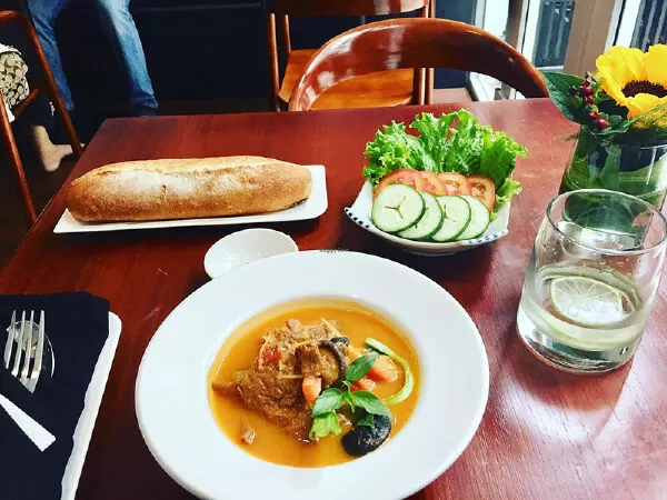 Mud Bistro