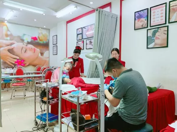 World Nail School