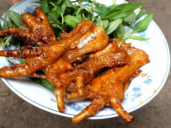 Chân gà nướng Thụy Khuê