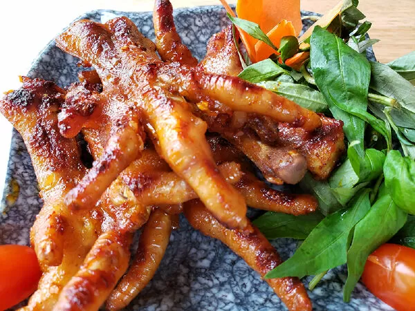 Chân gà nướng Minh Khai