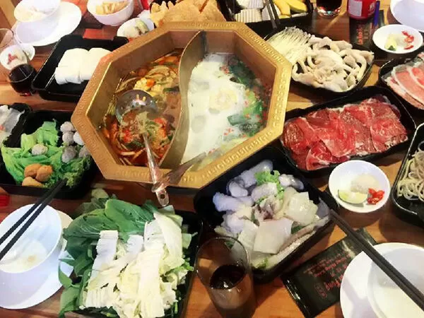 Lan Kwai Fong-Lẩu Hồng Kông