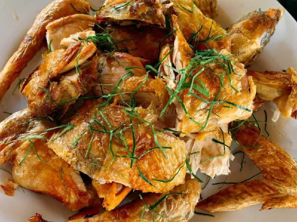Nhà hàng suối Rừng