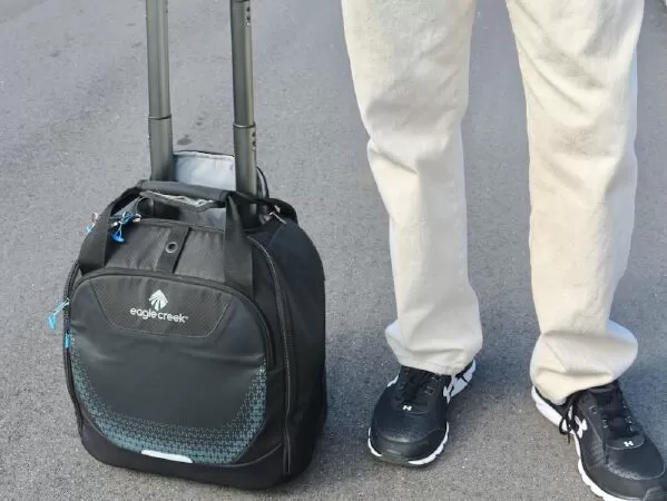 Túi xách tay nhỏ tốt nhất: Eagle Creek Expanse Tote Carry-On có bánh xe