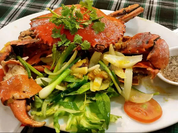 Lẩu cua Đất Mũi