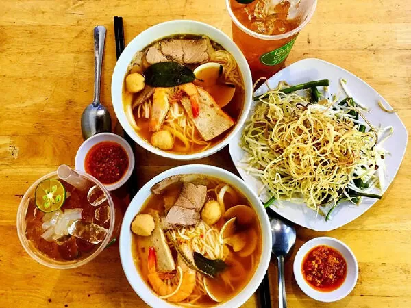 Bún Thái - 320 Nguyễn Văn Khối