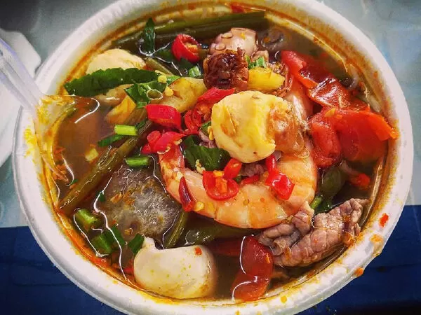 Bún Thái Chợ 200 Xóm Chiếu