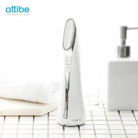 Sản phẩm làm đẹp của Hàn Quốc tốt nhất: Máy mát xa Attibe Beauty Planic