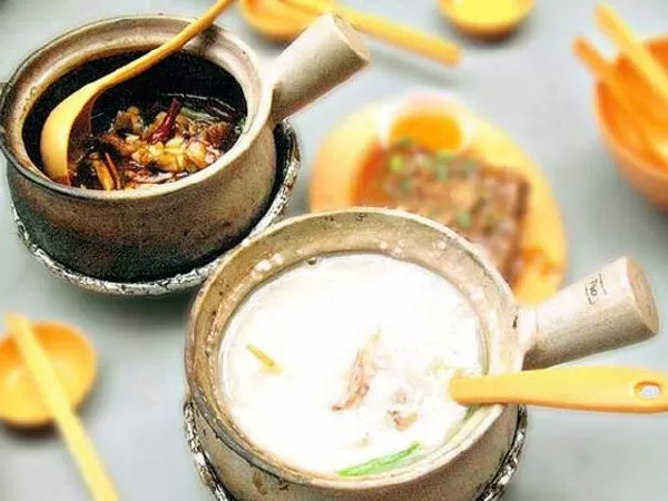 Cháo ếch Chị Em