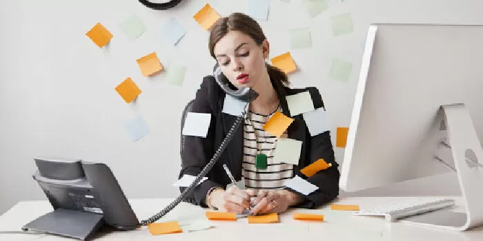 Khiến bản thân thật bận rộn