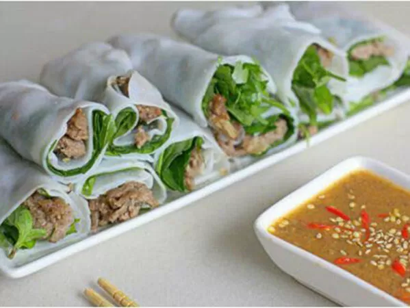 Bánh ướt thịt nướng