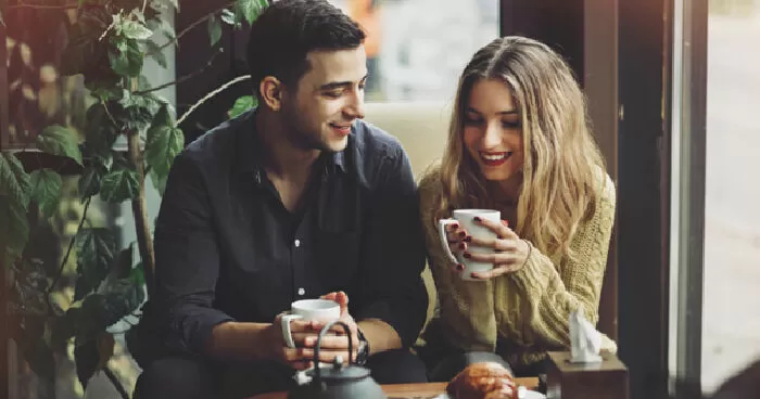 Anh ấy sẽ dành cho bạn những lời khen có cánh khi thích bạn