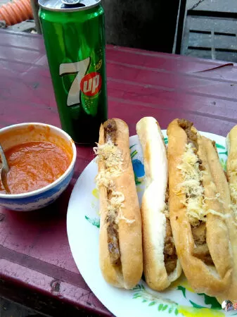 Bánh mỳ cay - Lạch Tray
