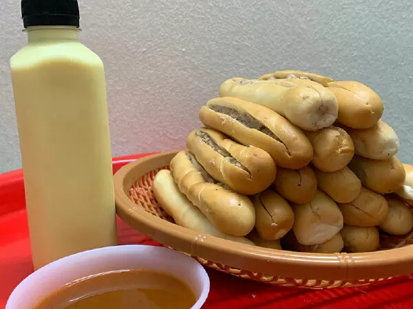 Bánh mì cay sữa ngô