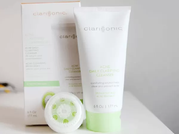 Sữa rửa mặt trị mụn Clarisonic Clarifying Cleanser