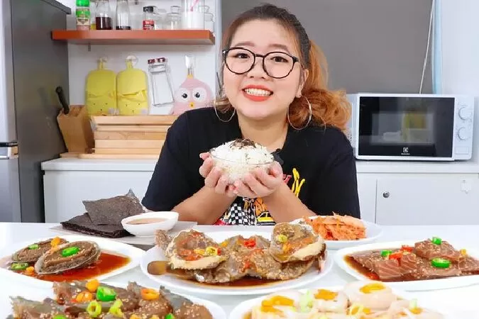 Thánh ăn TV