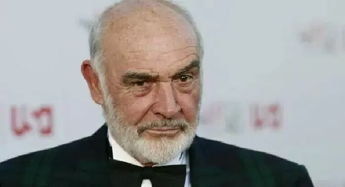 Sean Connery - Nghề đánh bóng quan tài