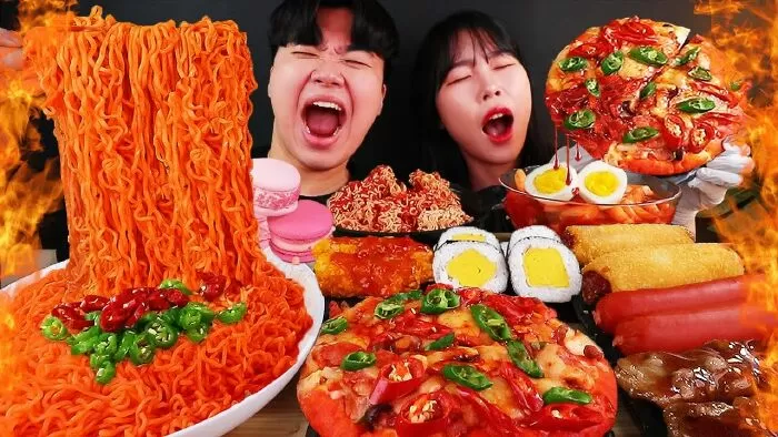 GONGSAM TABLE