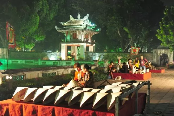 Làng Nón Chuông