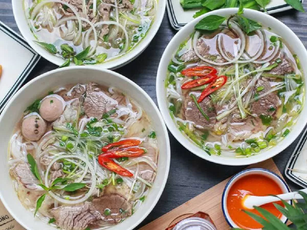 Hoàng Trân