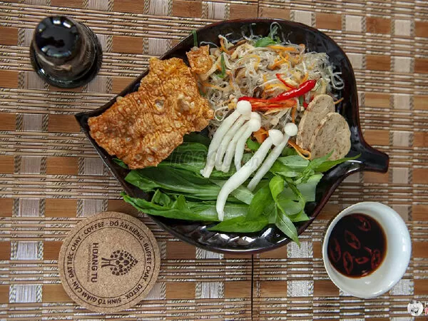 Hoàng Tú Vegetarian restaurant - coffee