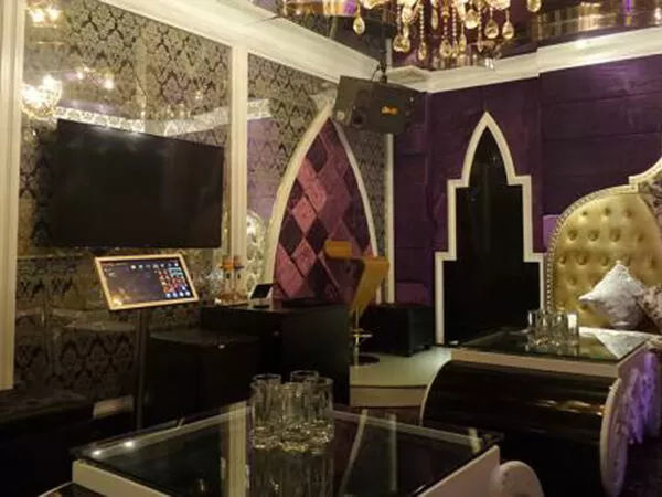 Hoàng Triều Beer Club