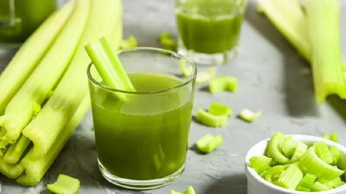 Nước ép rau cần tây có công dụng giúp hệ tim mạch khỏe mạnh