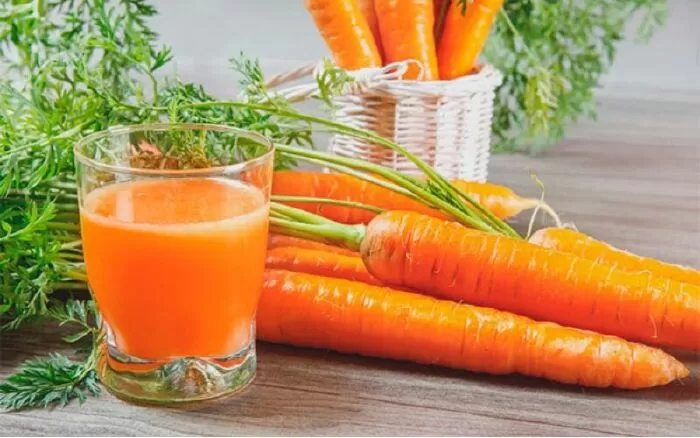 Nước ép cà rốt giúp giảm tình trạng đầy bụng