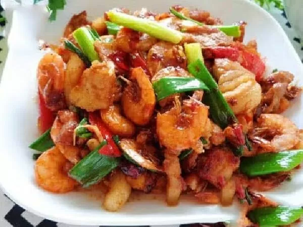 Tôm rim thịt ba rọi