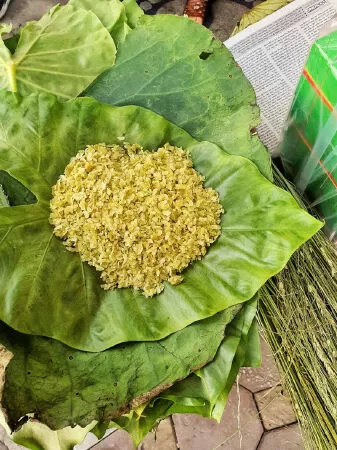 Cốm làng vòng Bà Hoản