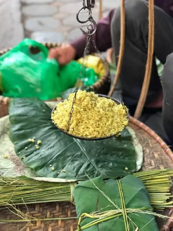 Cốm Thu Huệ