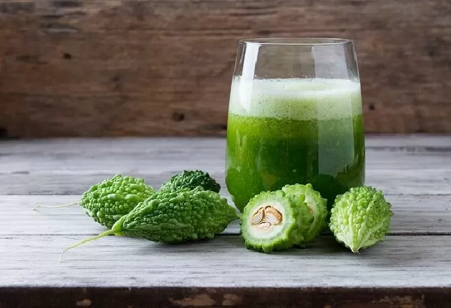 Top 16 công dụng tuyệt vời của nước ép mướp đắng đối với sức khỏe và làm đẹp