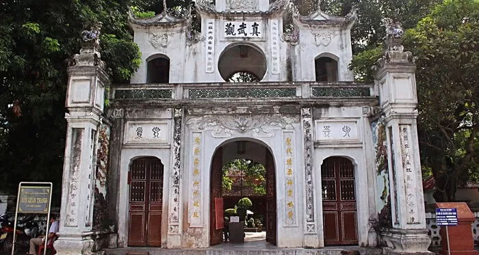Đền Quán Thánh