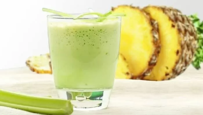 Cách làm nước ép cần tây dứa