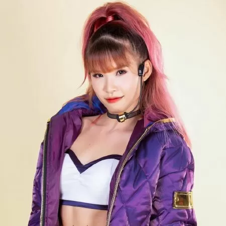 Khởi My
