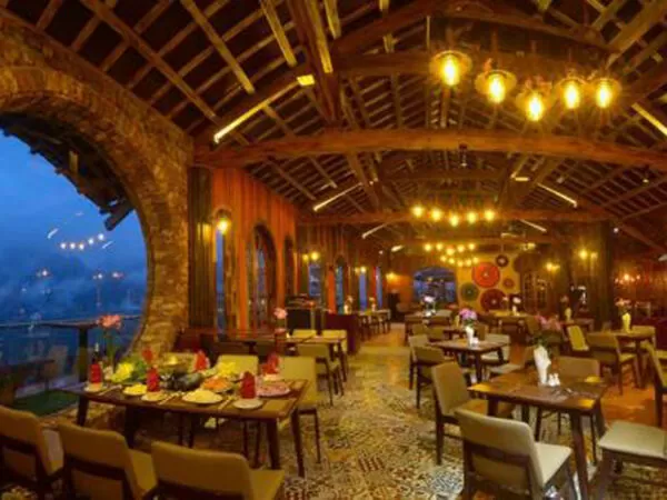 Skyview Restaurant and Bar