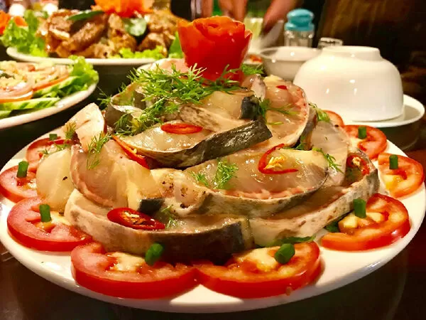Nhà hàng cá hồi Vua