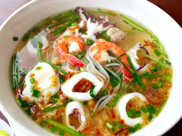 Hủ Tiếu Mực Vũng Tàu - Hoàng Ngân