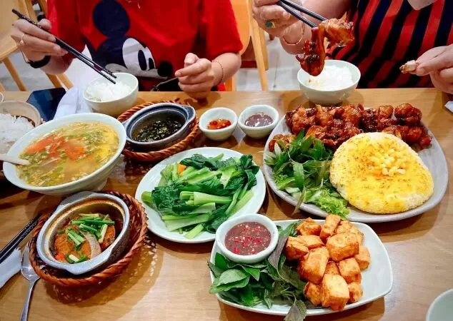 Nhà hàng món ăn Việt nổi tiếng nhất Đà Nẵng - Không Gian Xưa