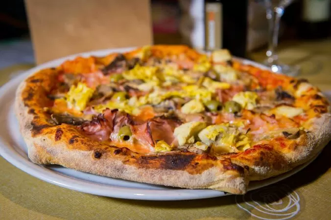 Pizza ngon nổi tiếng nhất Hà Nội - Capricciosa – Pizza & Pasta