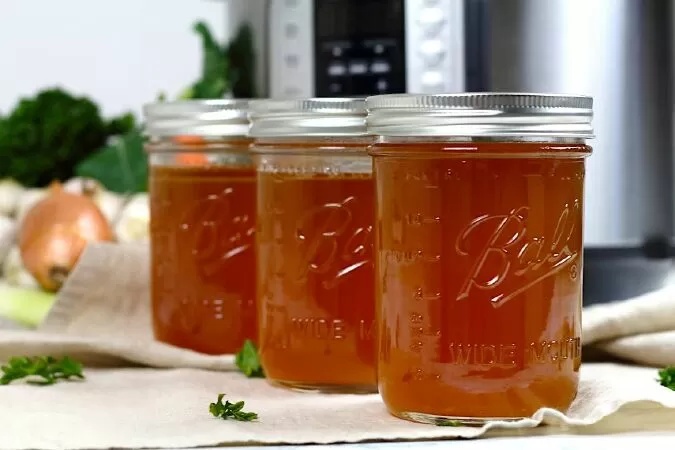 Thực đơn ăn nhẹ keto ngon nhất: Nước hầm xương