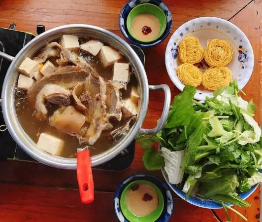 Lẩu bò Ba Toa