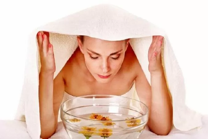 Thải độc tố cho da mặt bằng cách xông hơi
