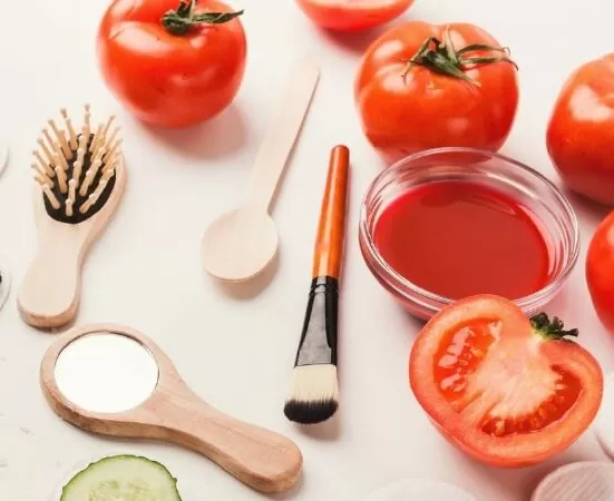 Thải độc tố da bằng mặt nạ cà chua