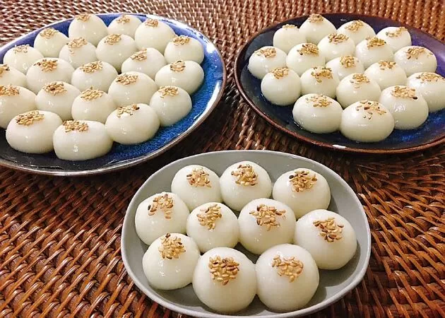 Cách làm bánh trôi truyền thống ( nhân đường phèn/ đường thốt nốt)
