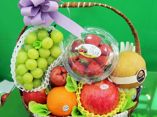 Fuji Fruit