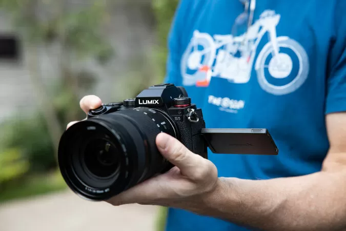Máy ảnh vlog tốt nhất: Panasonic Lumix S5