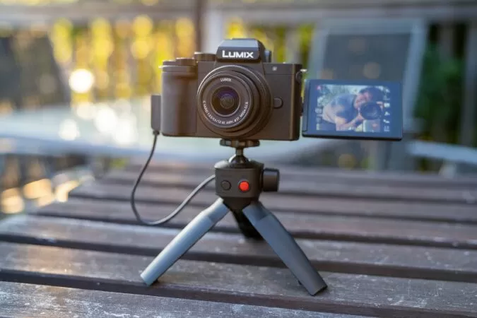 Máy ảnh vlog tốt nhất: Panasonic G100