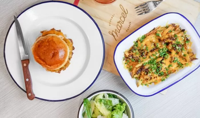 Địa điểm bán hamburger ngon nhất TpHCM: Marcel Gourmet Burger