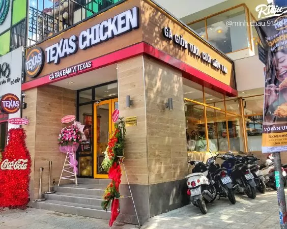 Quán gà rán ngon nhất TpHCM: Texas Chicken Phan Văn Trị