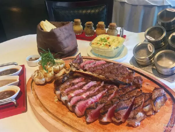 Nhà hàng New York Steakhouse & Winery